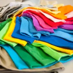 Psychologia kolorów ubrań: Co mówią o Tobie?