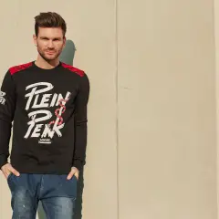 Bluza crewneck: co to znaczy? Klasyka, stylizacje i porady