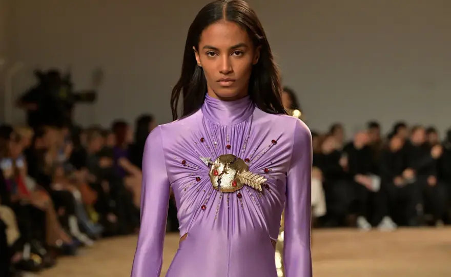 Paco Rabanne - Rewolucja w modzie i jak nosić jego styl dziś